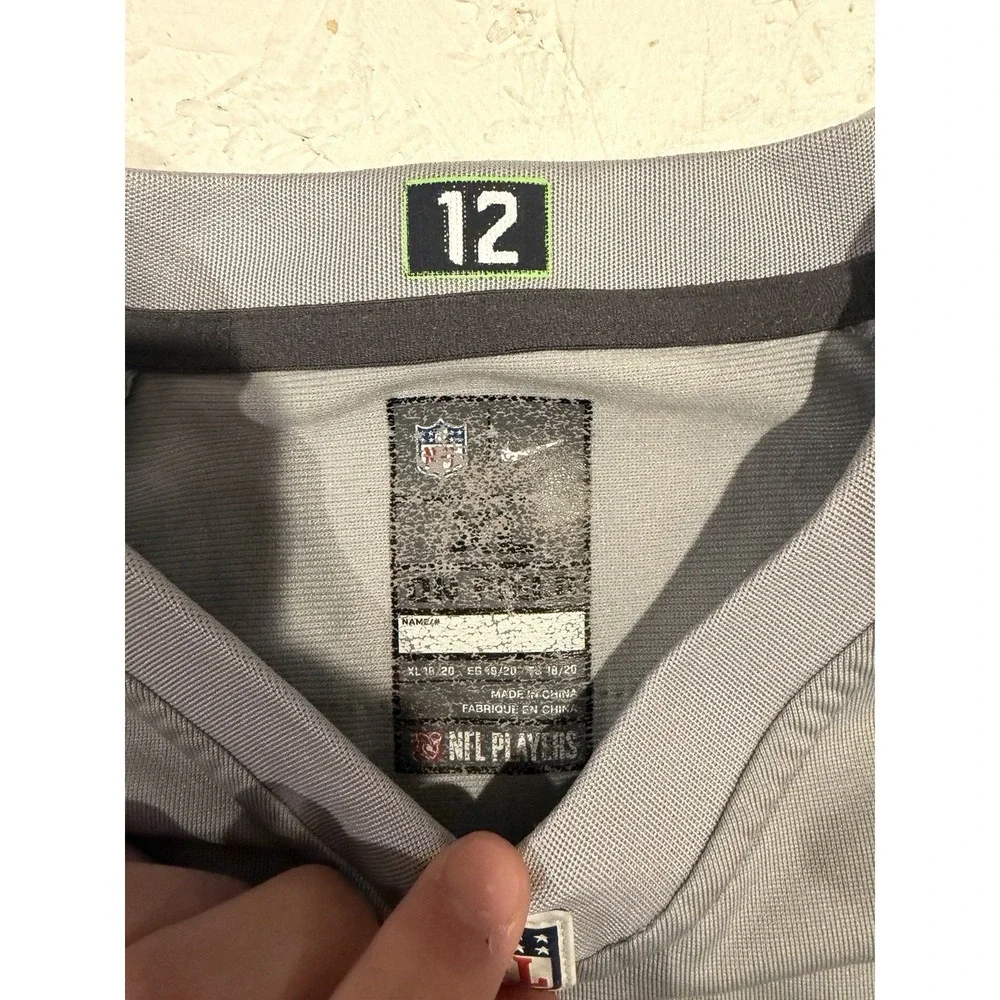 RUSSELL WILSON #3 Seattle Seahawks Nike On Field Football Jersey‎ Youth XL